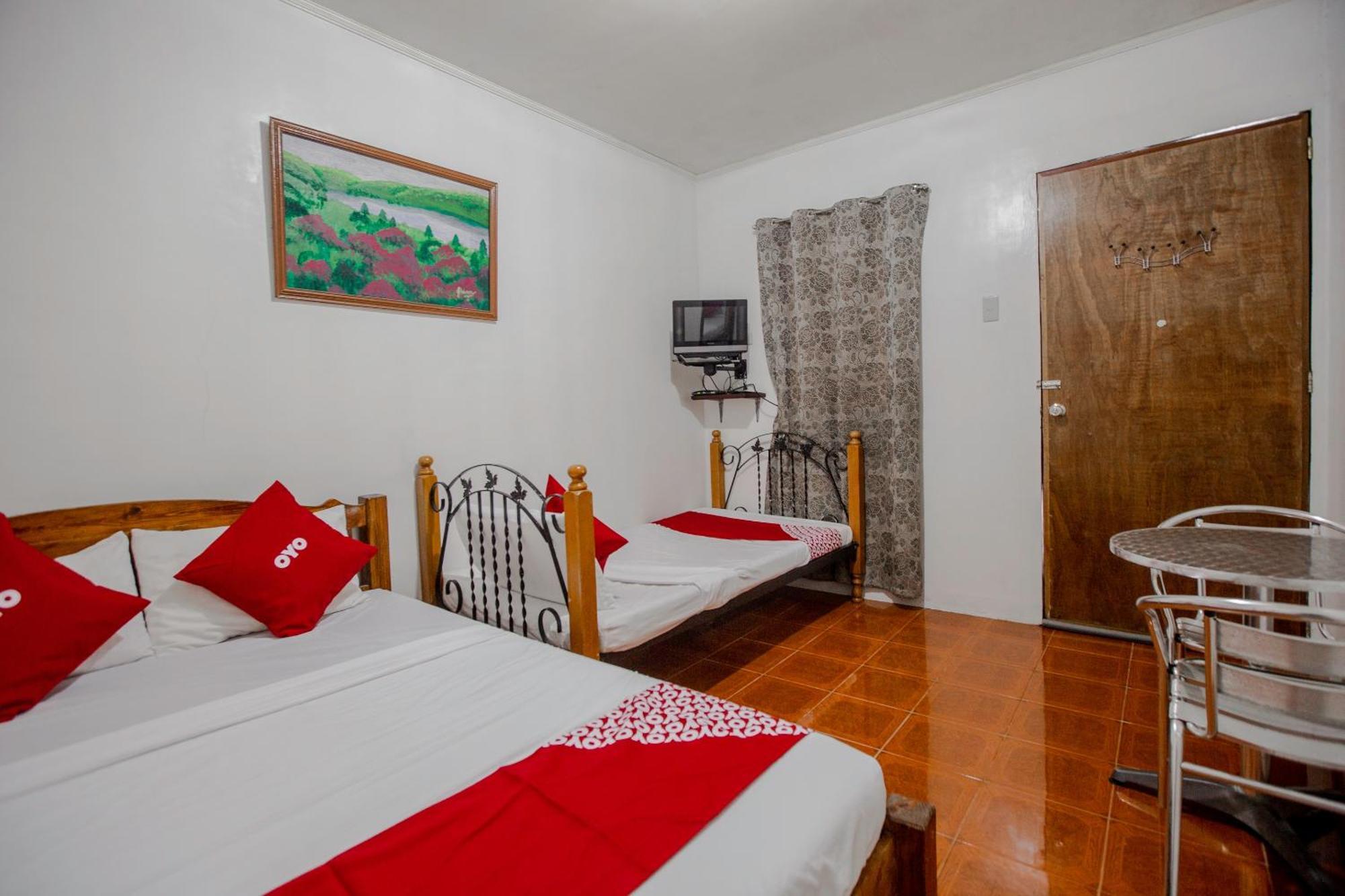 Oyo 741 Sierra Travellers Inn Tagaytay City Ngoại thất bức ảnh