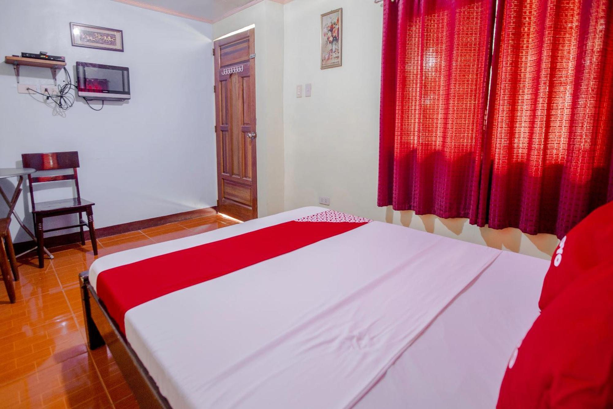Oyo 741 Sierra Travellers Inn Tagaytay City Ngoại thất bức ảnh
