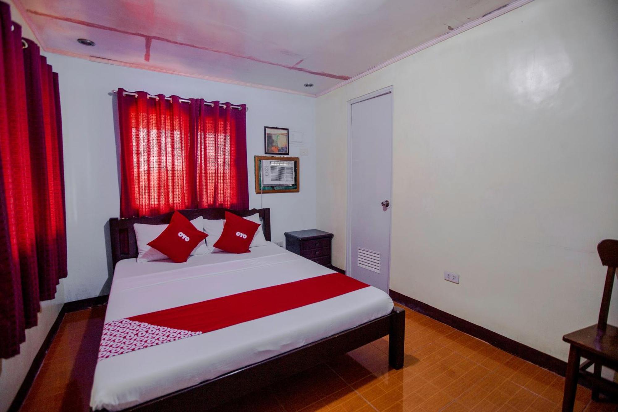 Oyo 741 Sierra Travellers Inn Tagaytay City Ngoại thất bức ảnh