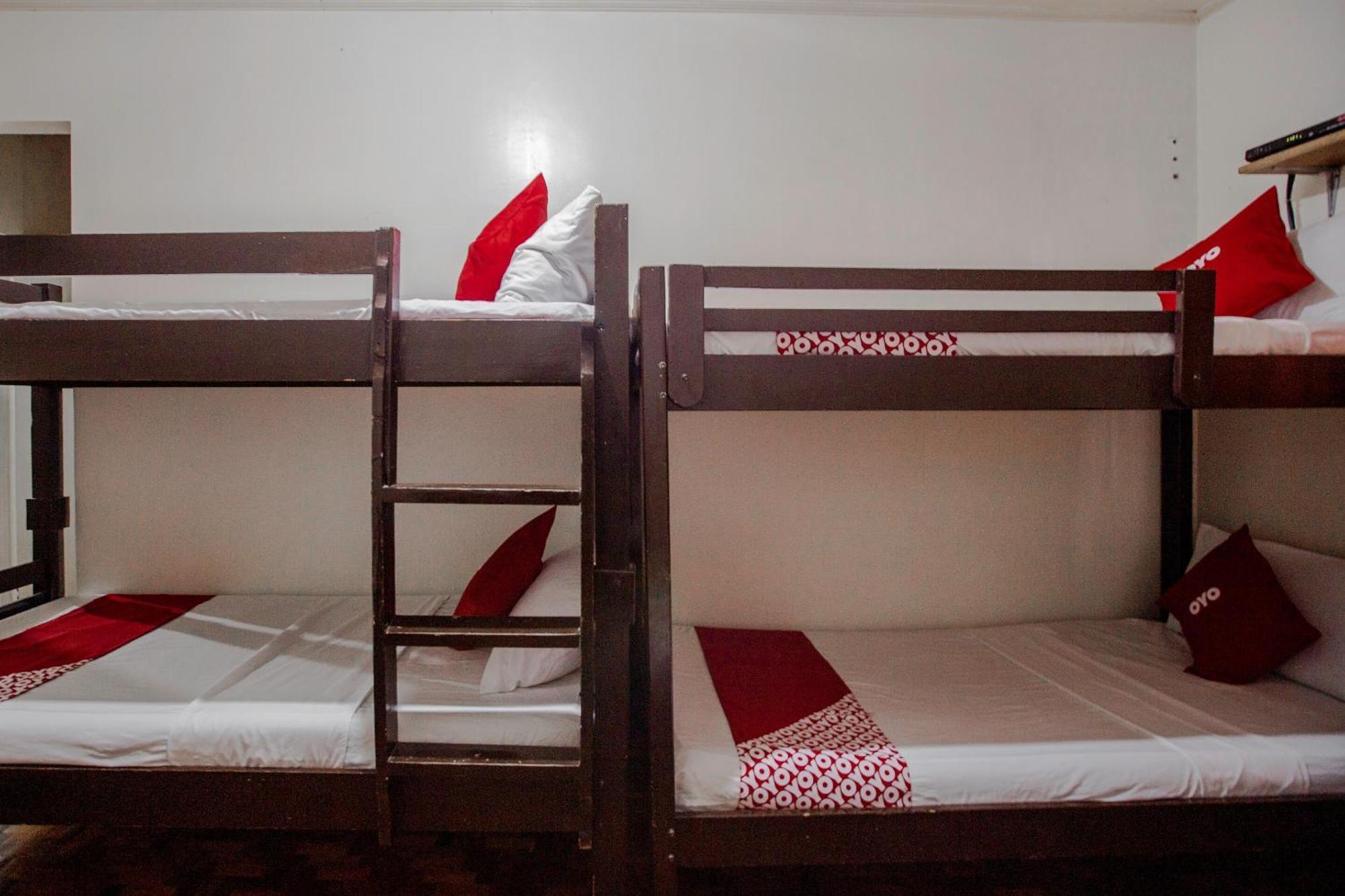 Oyo 741 Sierra Travellers Inn Tagaytay City Ngoại thất bức ảnh