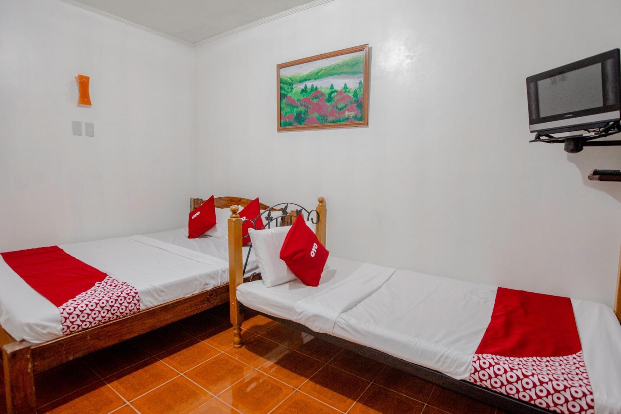 Oyo 741 Sierra Travellers Inn Tagaytay City Ngoại thất bức ảnh