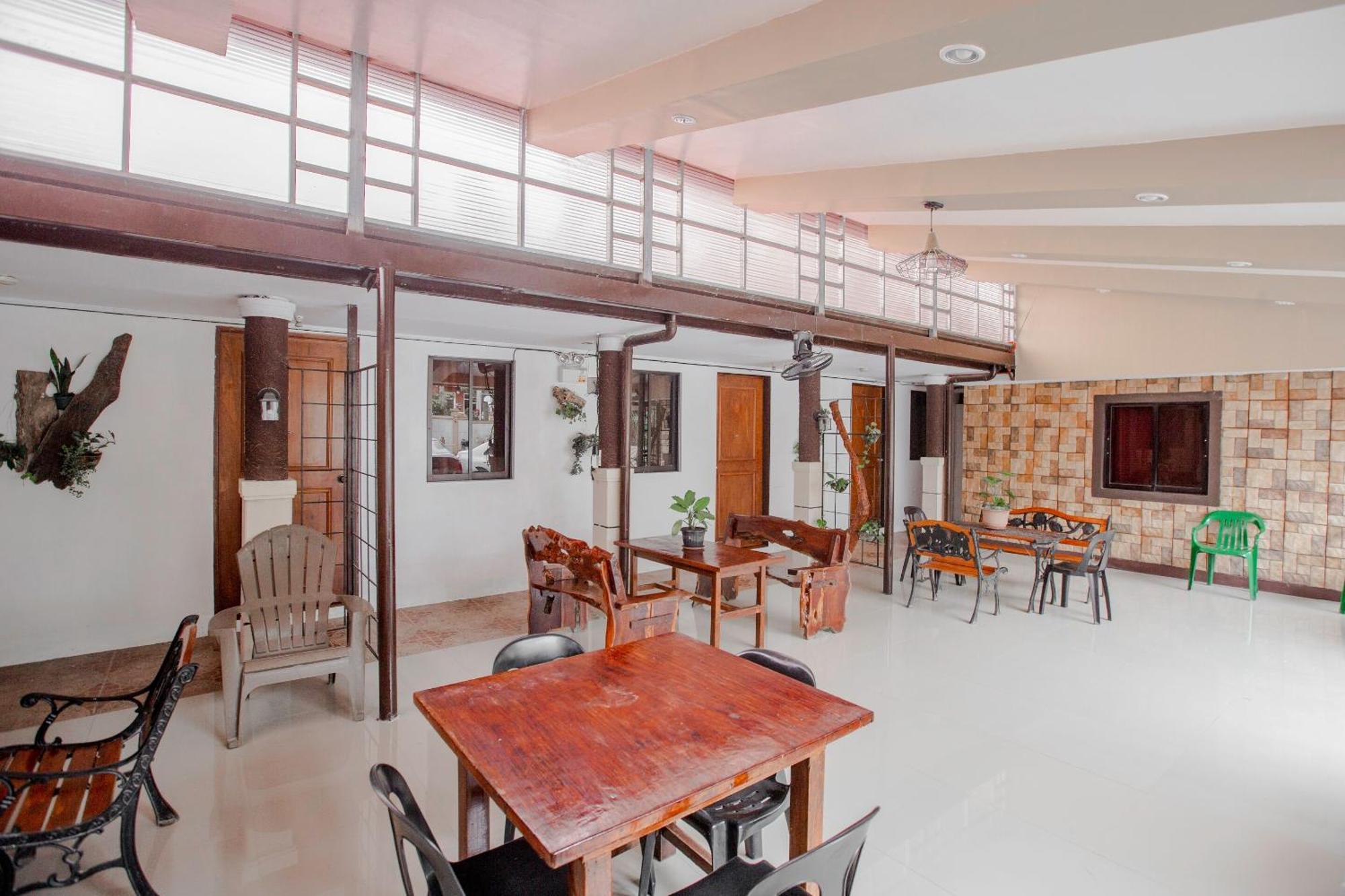 Oyo 741 Sierra Travellers Inn Tagaytay City Ngoại thất bức ảnh
