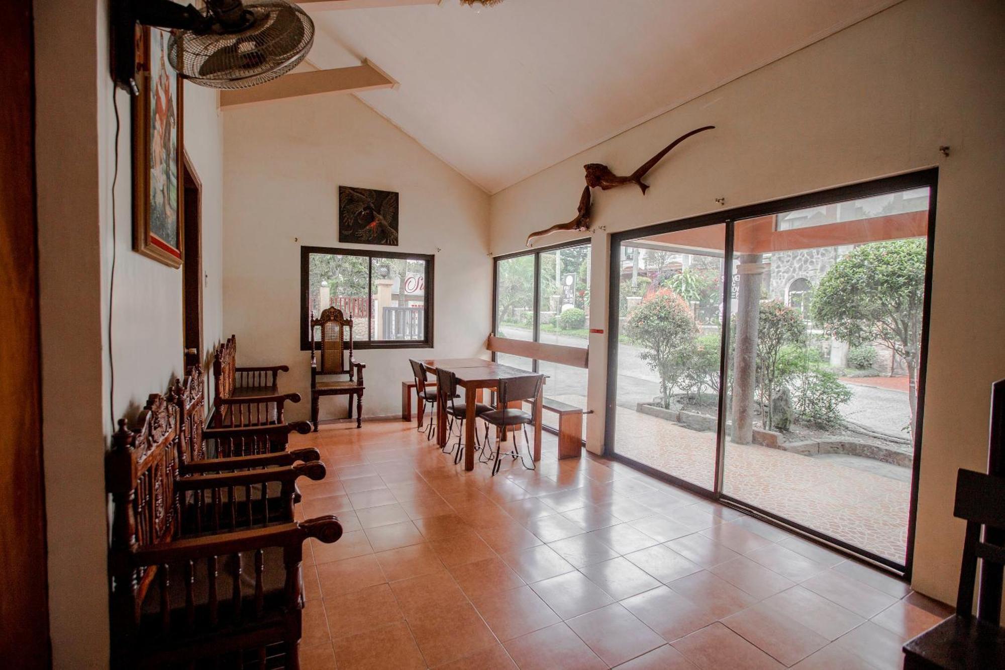 Oyo 741 Sierra Travellers Inn Tagaytay City Ngoại thất bức ảnh